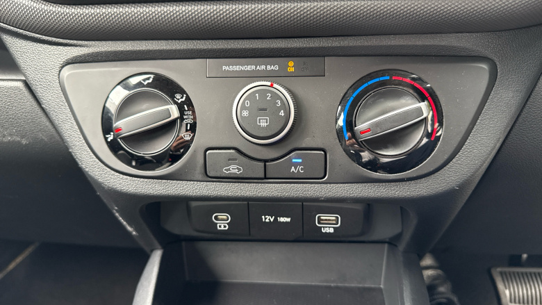 Hyundai i10 1.0 [63] Advance 5dr Auto [Nav] Petrol Hatchback